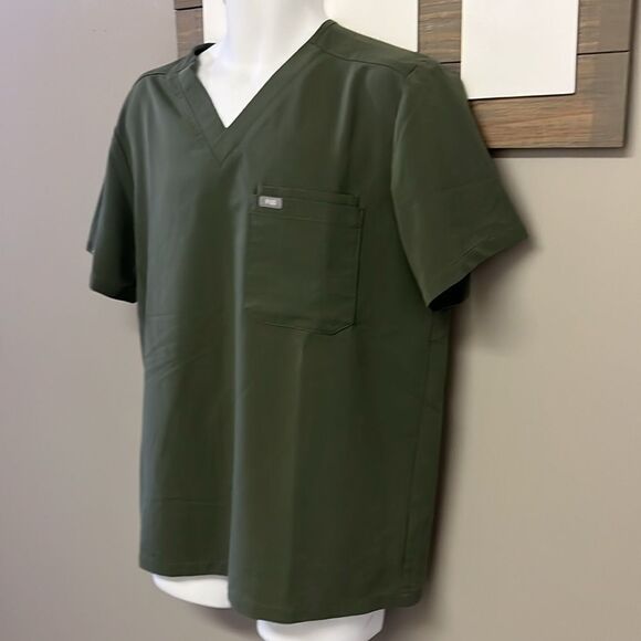 FIGS Technical Collection Olive Short Sleeve V-Neck Medical Scrub Shirt- Large - Picture 2 of 14